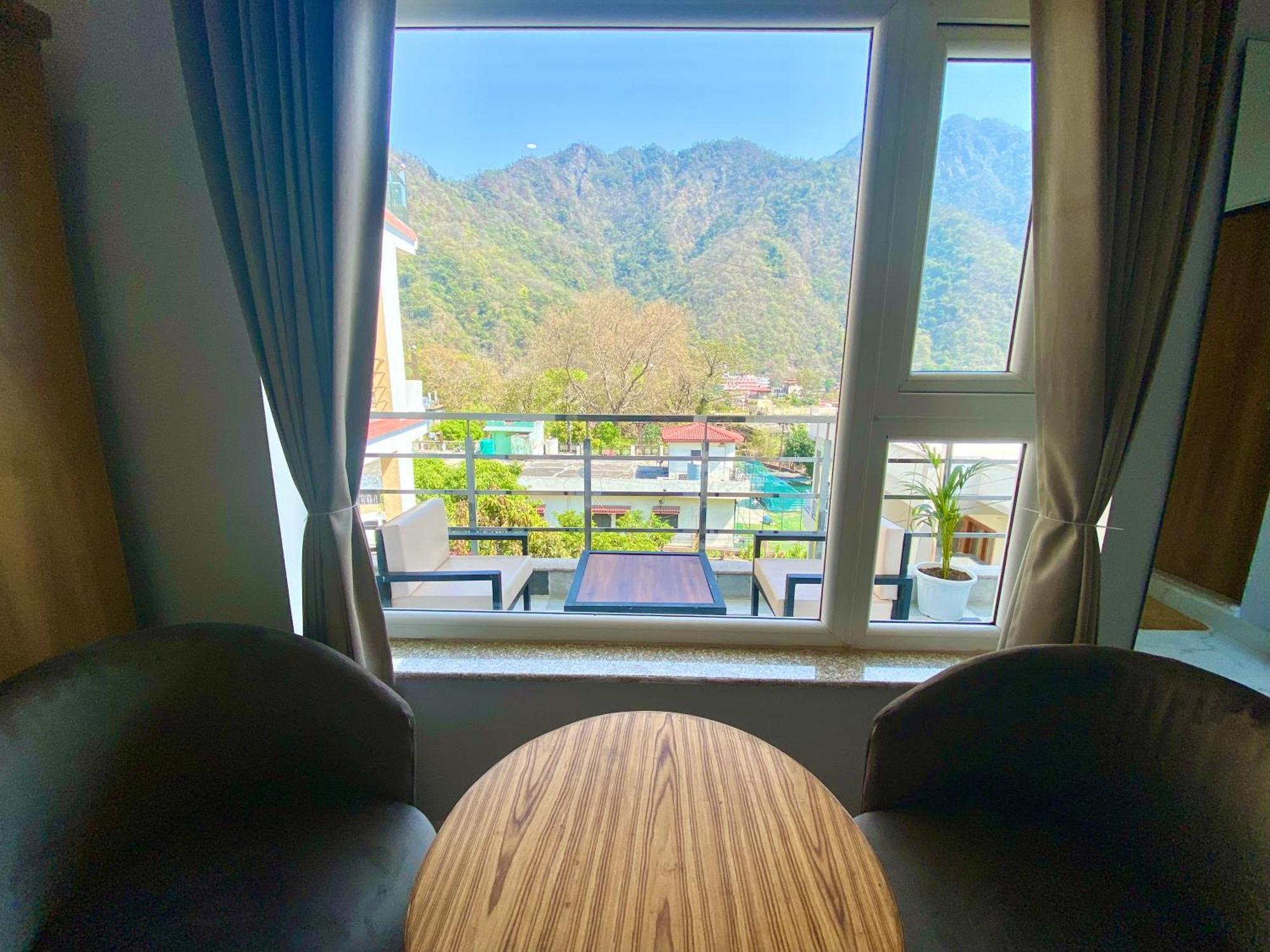Hotel Wraveler Inn Rishikesh Exterior photo