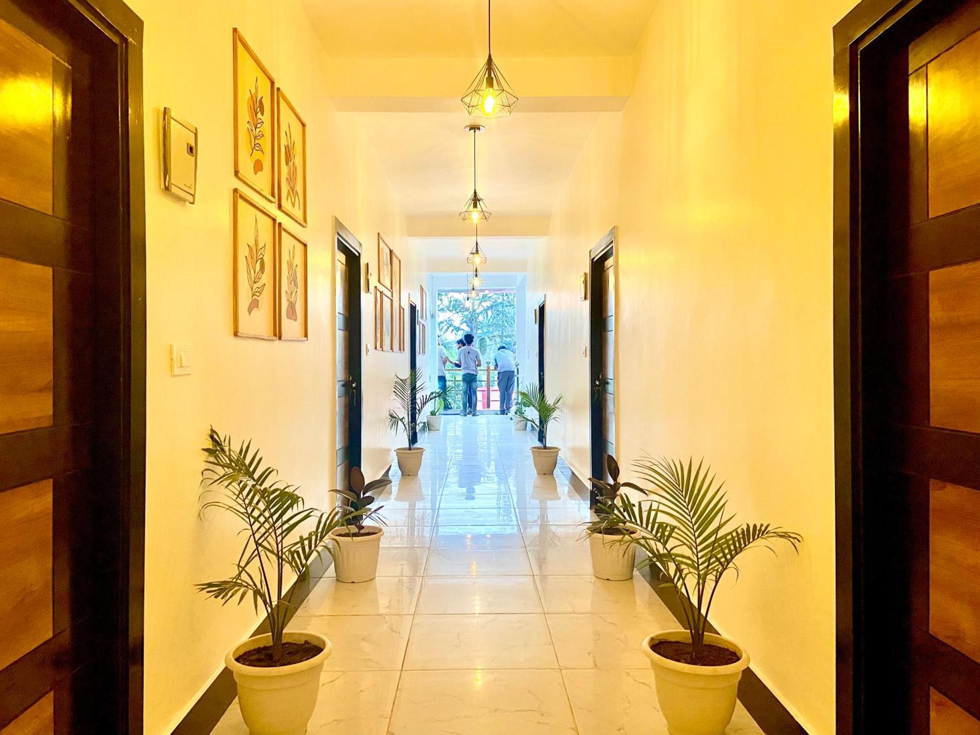 Hotel Wraveler Inn Rishikesh Exterior photo