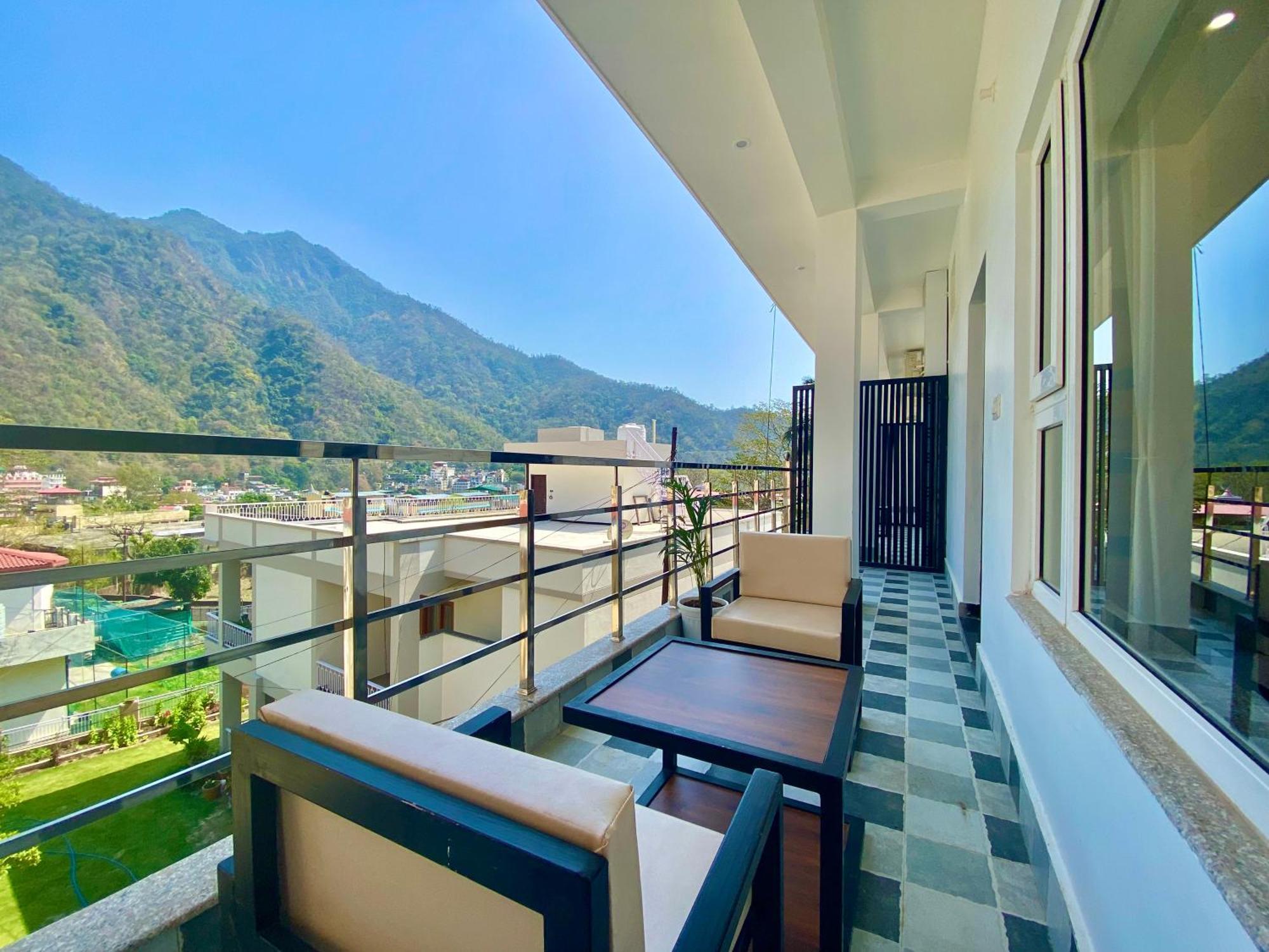 Hotel Wraveler Inn Rishikesh Exterior photo