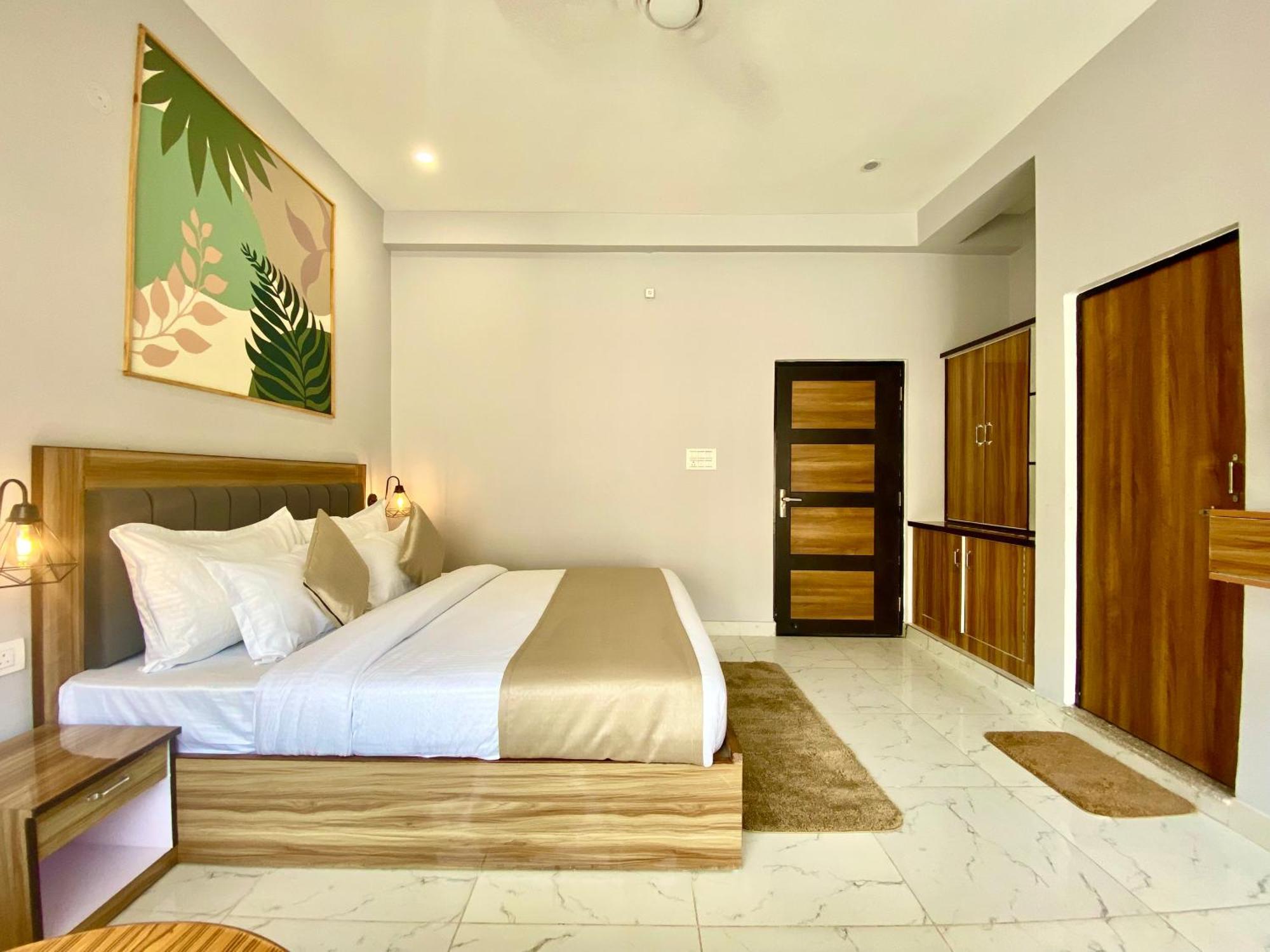 Hotel Wraveler Inn Rishikesh Exterior photo