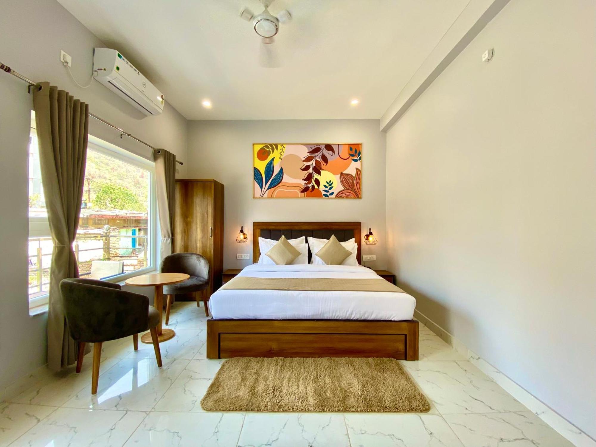 Hotel Wraveler Inn Rishikesh Exterior photo