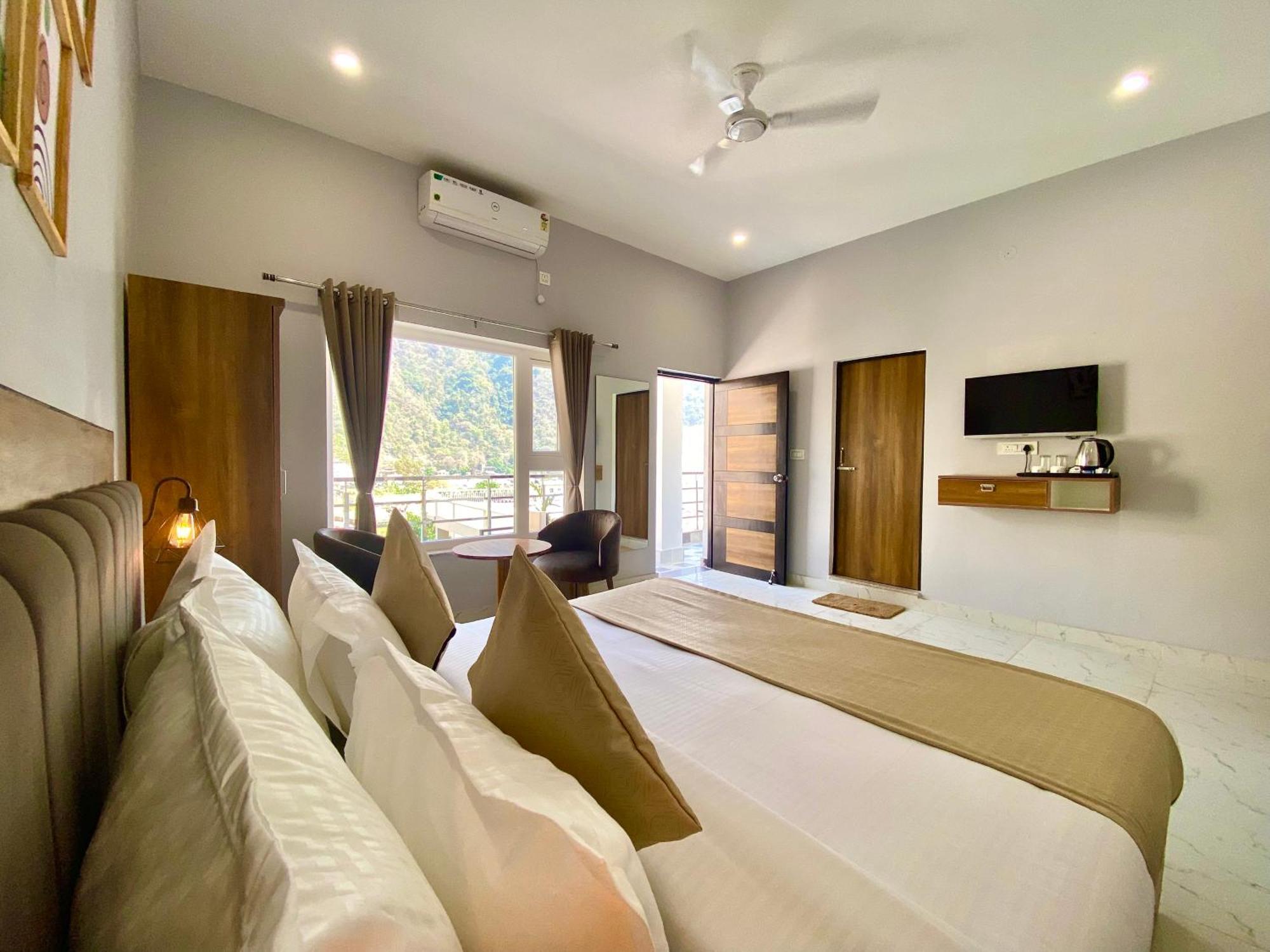 Hotel Wraveler Inn Rishikesh Exterior photo