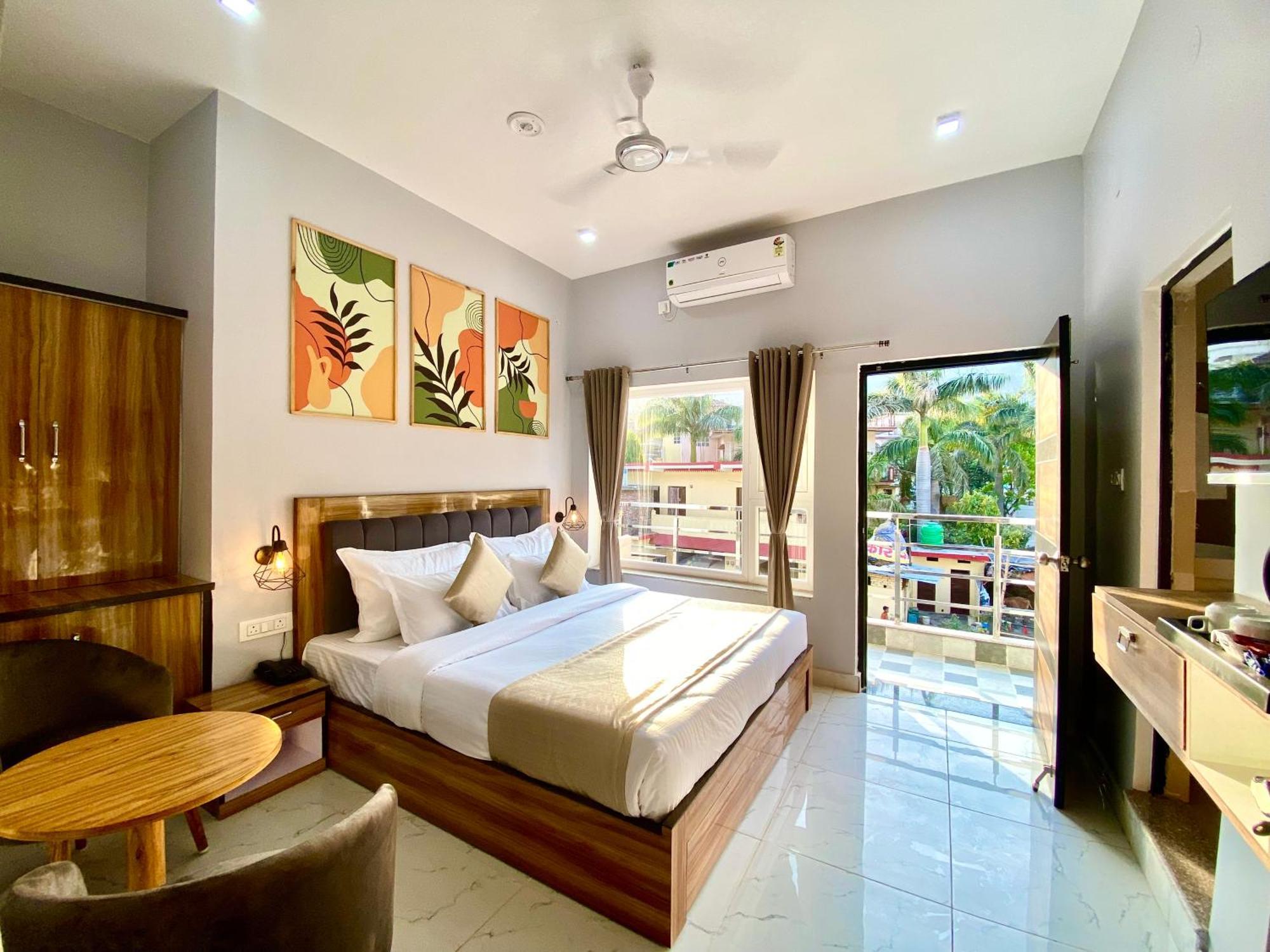 Hotel Wraveler Inn Rishikesh Exterior photo