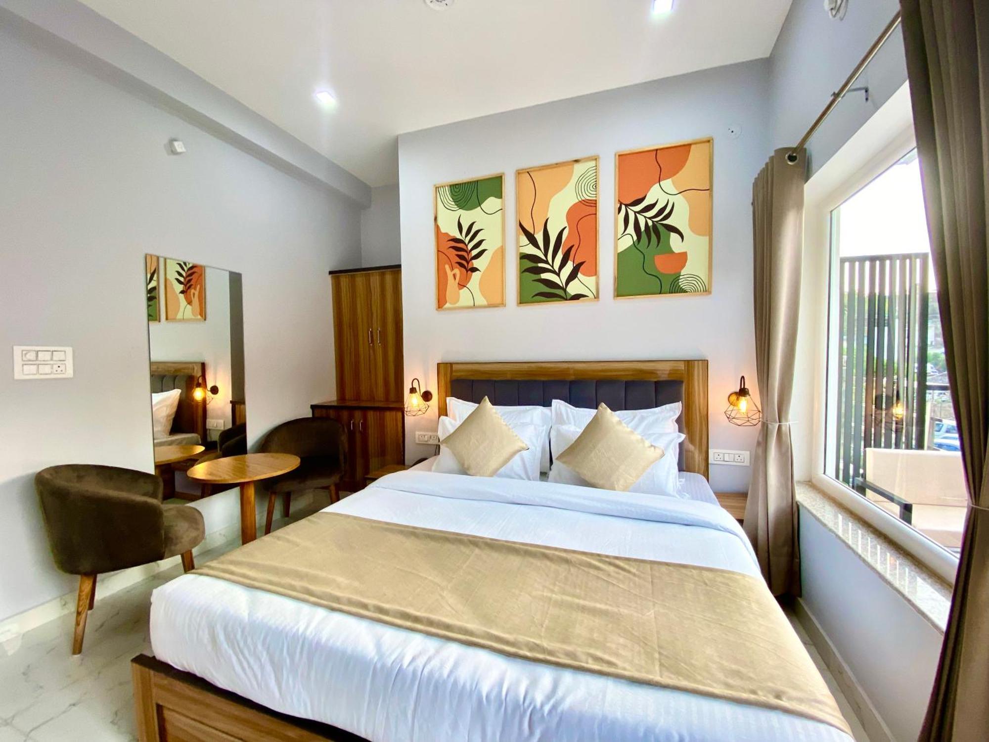 Hotel Wraveler Inn Rishikesh Exterior photo
