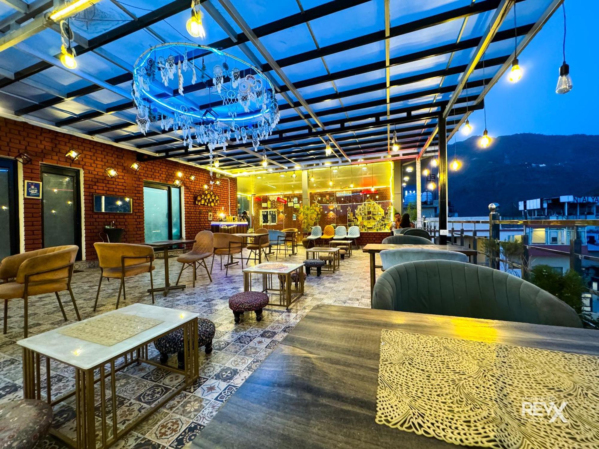 Hotel Wraveler Inn Rishikesh Exterior photo